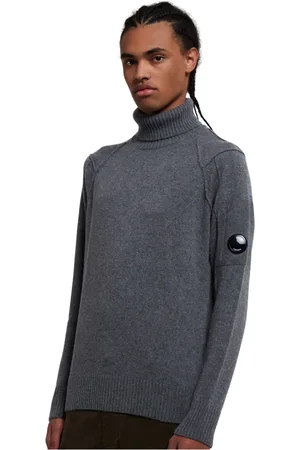 C.P. Company Strik, Herre, Grå, 3XL, Uld, Ribstrikket lammeuld turtleneck sweater med linse