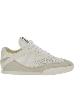 Chloé Sko, Dame, Hvid, 41 EU, Hvide Logo Patch Sneakers Kvinde