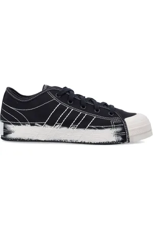 Y-3 Sko, unisex, Sort, 43 1/2 EU, Sorte Canvas Sneakers med Håndmalet Mellemsål