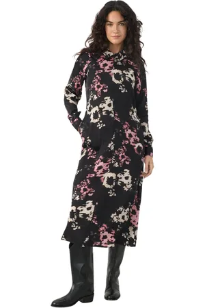 Part Two Kjole, Dame, Flerfarvet, 3XL, Sort Blomstret Kjole med Sløring