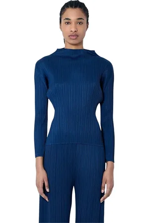 Issey Miyake Top, Dame, Blå, 2XL, Polyester, Elegant Plisseret Bådhals Top
