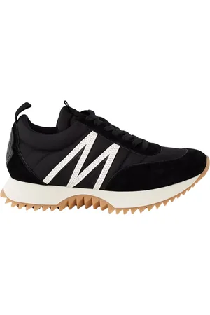 Moncler Sko, Dame, Grå, 38 EU, Læder, Grå Ruskind Sneakers Rund Tå Hvid Logo Patch Gummisål