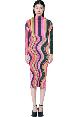Issey Miyake Kjole, Dame, Flerfarvet, 2XL, Polyester, Grafisk Mønstret Plisseret Midi Kjole