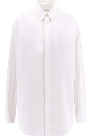 Moncler Bluser & Skjorter, Dame, Hvid, XS, Bomuld, Hvid Skjorte med Ikonisk Metal Detalje