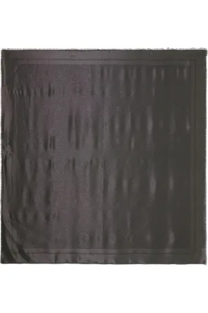 Elisabetta Franchi Tilbehør, Dame, Sort, ONE SIZE, Flosset Viskosesjal med Tonal Logo
