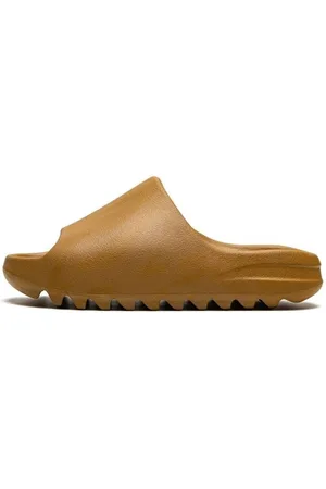 Yeezy Sko, unisex, Brun, 43 EU, Ochre Slide December 2021 Udgivelse
