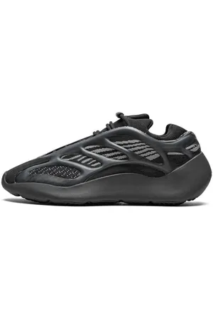 Yeezy Sko, unisex, Sort, 46 EU, Mørk Glød Sneakers med Adidas Teknologi