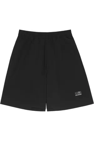 Maison Margiela Shorts, Herre, Sort, M, Sorte shorts med elastik i taljen og lommer