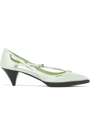 Prada Sko, Dame, Grøn, 39 EU, Satin, Satinpumps med udskæringer og juvelornament