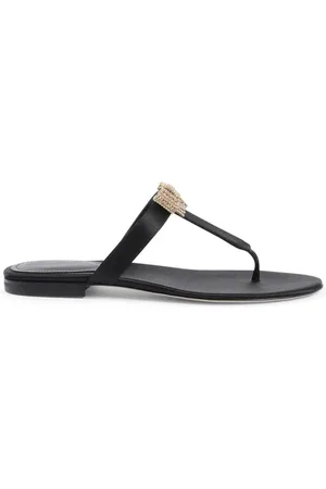 DEE OCLEPPO Sko, Dame, Sort, 35 EU, Satin, Sort Satin Sandal med Krystalpynt
