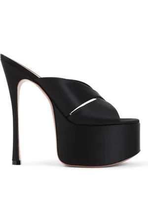 Amina Muaddi Sko, Dame, Sort, 39 EU, Læder, Sorte silke- og læderslippers