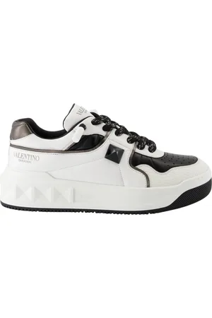 VALENTINO GARAVANI Sko, Herre, Sort, 43 EU, Læder, Studded Leather Basket Sneakers