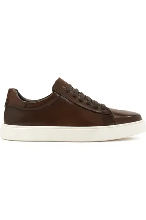 Kazar Sko, Herre, Brun, 44 EU, Læder, Brun herresneakers på en hvid sål