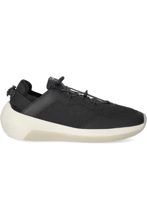 Emporio Armani Sko, Herre, Sort, 42 EU, Uld, Sort Sneaker med Mesh og Gummi Detaljer