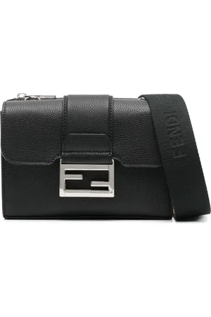 Fendi Taske, Herre, Sort, ONE SIZE, Uld, Sort Skuldertaske med FF Lukning