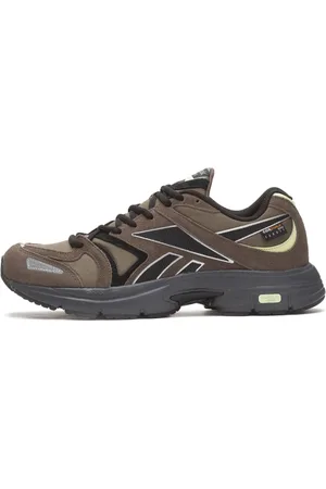 Reebok Sko, Herre, Brun, 40 1/2 EU, Uld, Stilfulde Road Plus VI Sneakers til mænd