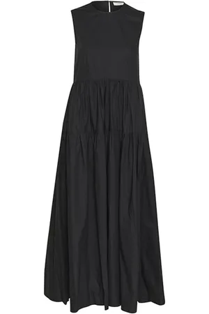 INWEAR Kjole, Dame, Sort, M, Bomuld, Elegant Sort Lang Kjole med Flæser