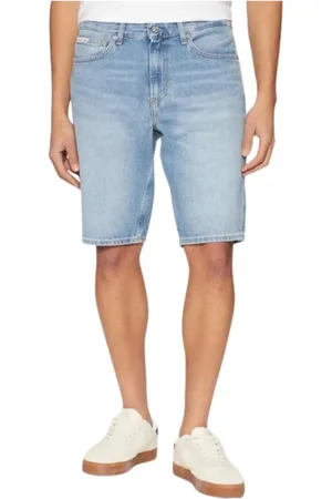 Calvin Klein Shorts, Herre, Blå, W33, Denim, Slim Fit Denim Shorts med Patch Logo