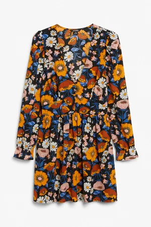 Monki Long sleeve crepe midi dress