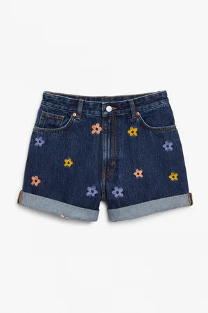 Monki Kvinder High waist - High waist flower denim shorts