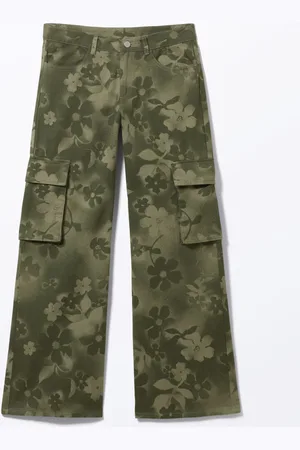 Monki Loose Fit Low Waist Twill Cargo Trousers