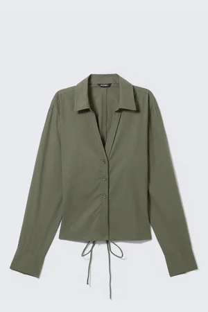 Monki Cropped Open Back Shirt