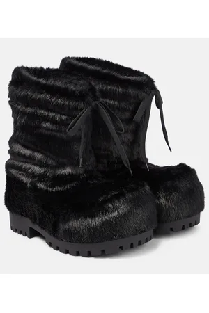 Balenciaga Alaska faux fur snow boots