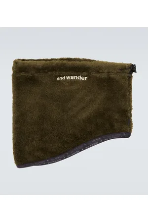 and wander Fleece snood
