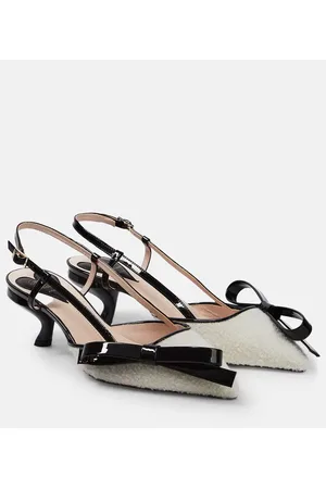 Roger Vivier Virgule bouclÃ© slingback pumps