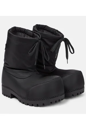 Balenciaga Alaska Low snow boots