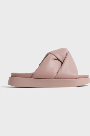 INUIKII - Slipper Soft Crossed