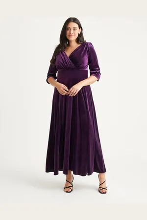 Scarlett & Jo Verity Velvet Maxi Gown46