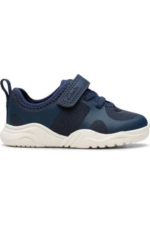 Clarks Toddler Bred pasform Feather Ath Trainers6