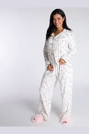 Boux Avenue Cosy Velour Pyjamas Set40