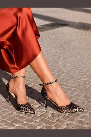 Linzi Thea Closed Back Stiletto Courtsko og hæle With Ankel Strapeu38
