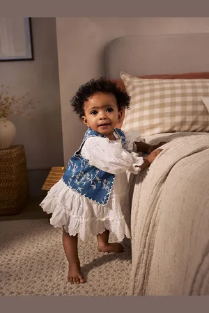 Next 100% Bomuldsvævet Baby Broderi Kjole og Denim (0måneder-2år)56cm
