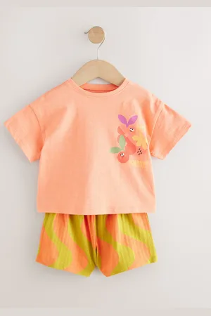 Next Kortærmet T-shirt og shortssæt (3mdr.-7år)110116cm