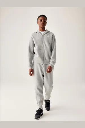 Nike Club træningsdragt i fleece7 - 8 år (122 - 128cm)