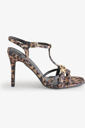 Sosandar Strappy Square Toe Sandalereu41