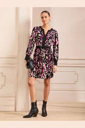 Love & Roses Pleated Midi Dress44