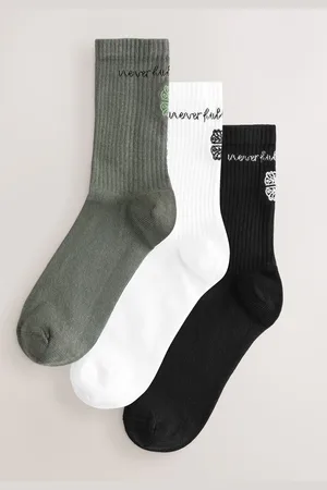 Never Fully Dressed Cotton Blend Sport Socks 3 PackEn