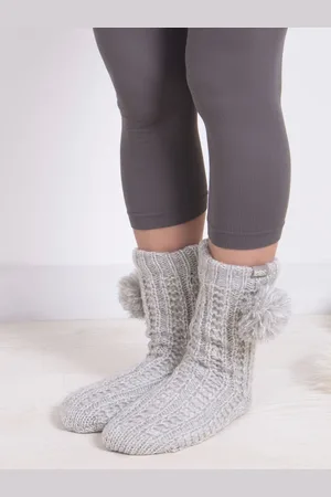 Totes Ladies Sparkle Winter Slipper Socks with Pom PomEn
