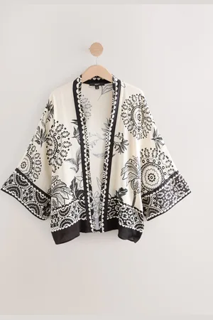 Next Kort Kimono Cover-UpMiddel