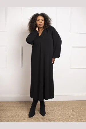 Live Unlimited London Curve Jersey V-Neck Midi Black Dress52