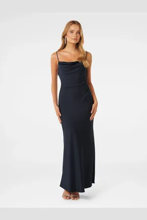 Forever New Mia Petite Boat Neck Satin Maxikjole42