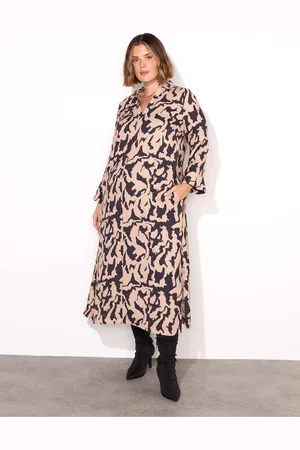 Live Unlimited London Curve - Mono Print Notch Sleeve Midaxi Dress44