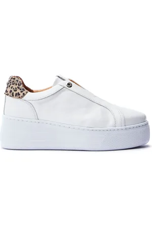 Moda In Pelle Aneeba Elasticated Front Chunky Leather Black Trainers