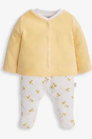 JoJo Maman Bébé 2-Piece Baby Sleepsuit & Velour Jacket Set6 - 9 måneder (68 - 74cm)