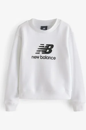 New Balance Girls Stacked Logo Sweatshirt8 - 9 år (128 - 134cm)