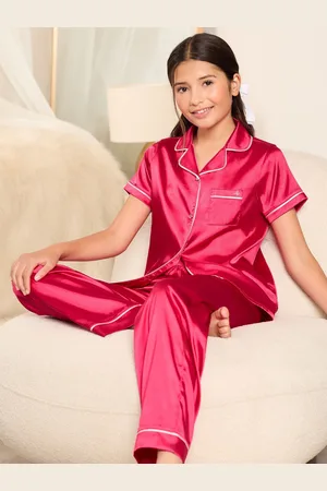 Lipsy London Satin Shirt And Long Leg Pyjamas Set (5-16yrs)9 - 10 år (134 - 140cm)